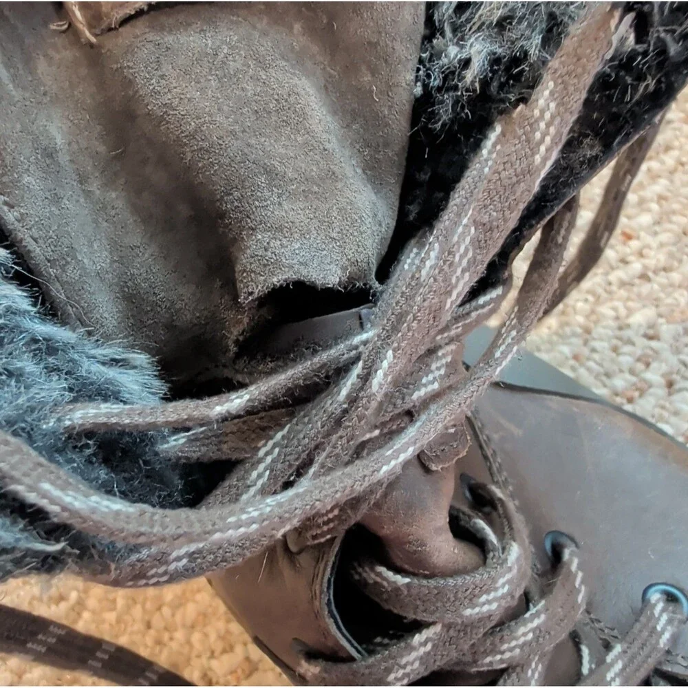 Merrell Tremblant Ezra Boots Womens 9.5 Brown Leather Lace Up Waterproof Vibram